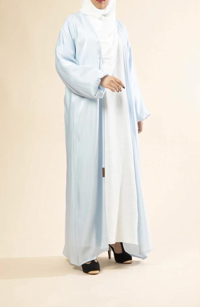 عباية حرير مميزة مع دريس