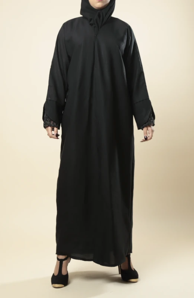 عباية سوداء سادة بكم أنيق