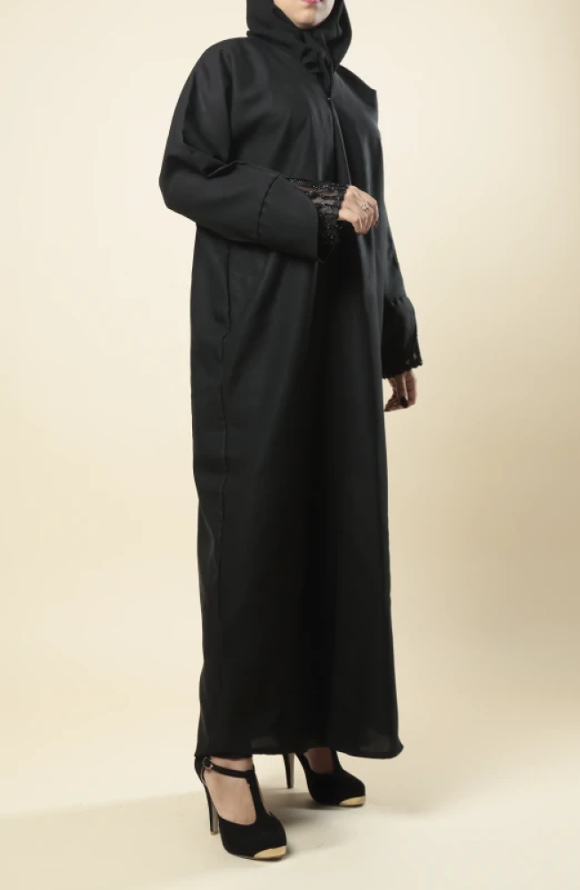 عباية سوداء سادة بكم أنيق