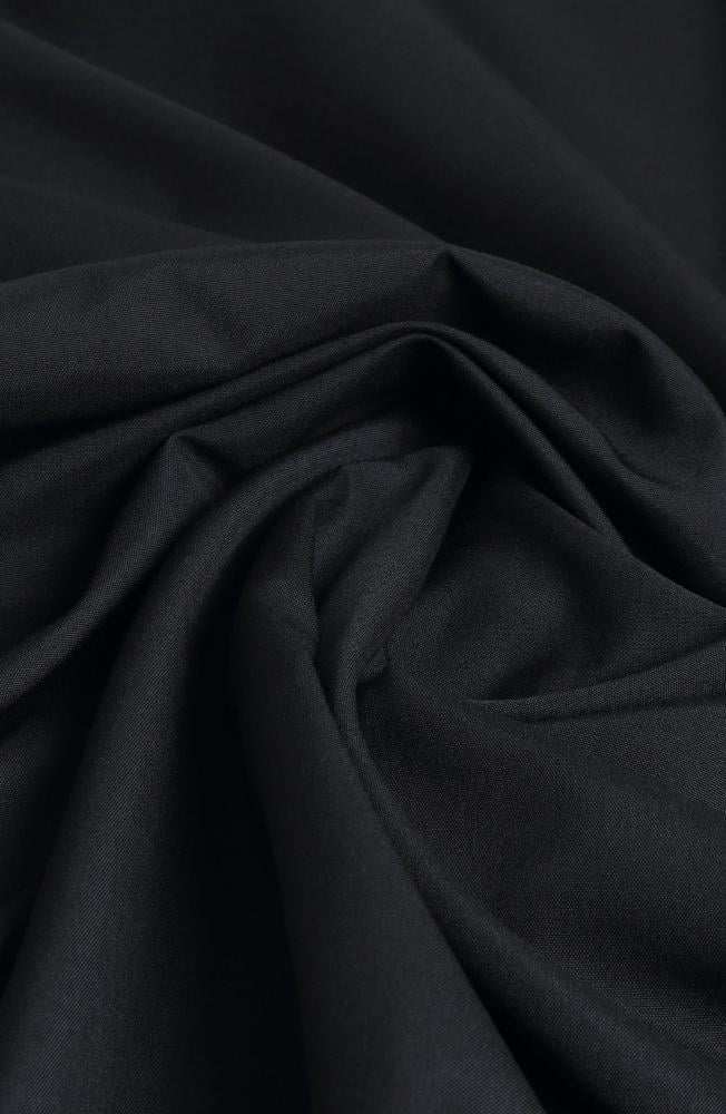 عباية رسمية بخطوط كلاسيكية مميزة