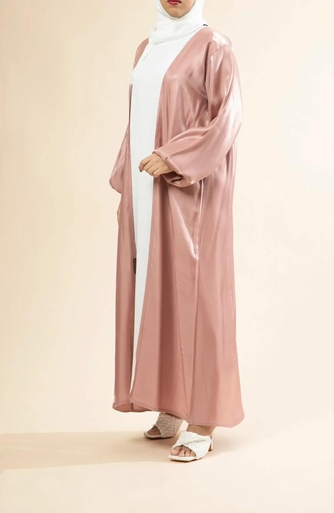 عباية حرير مميزة مع دريس