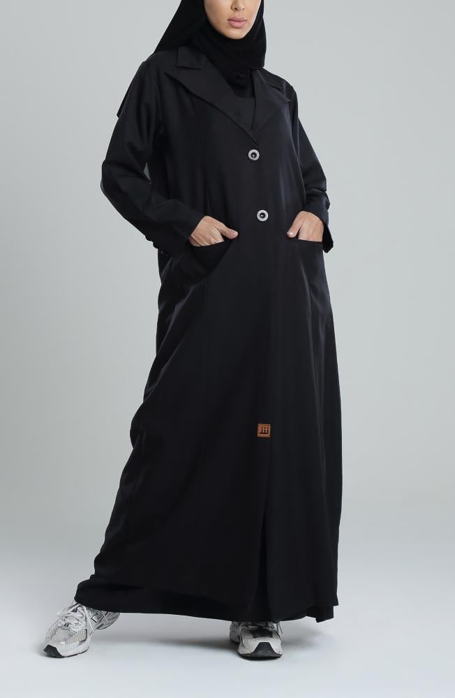 عباية بليزر كلاسيكية بقصة رسمية وأزرار أمامية