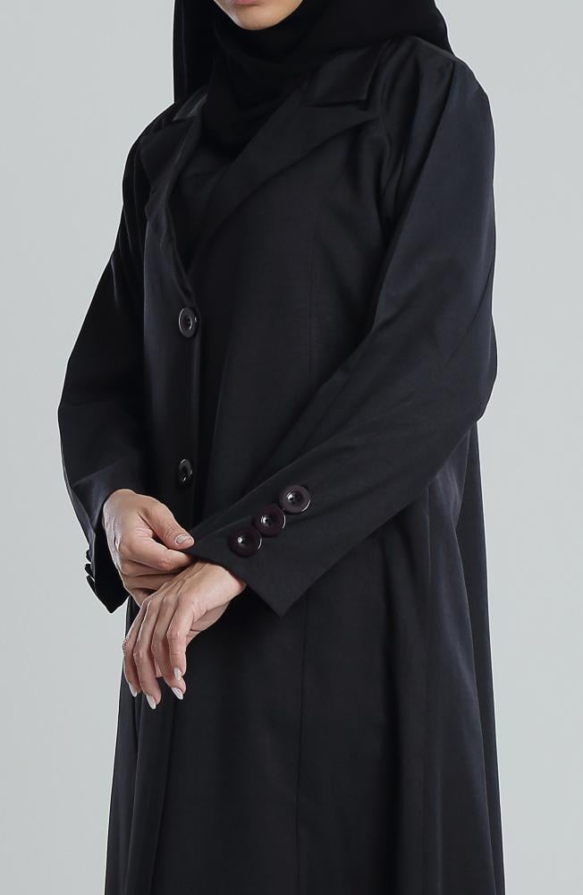 عباية بليزر كلاسيكية بقصة رسمية وأزرار أمامية