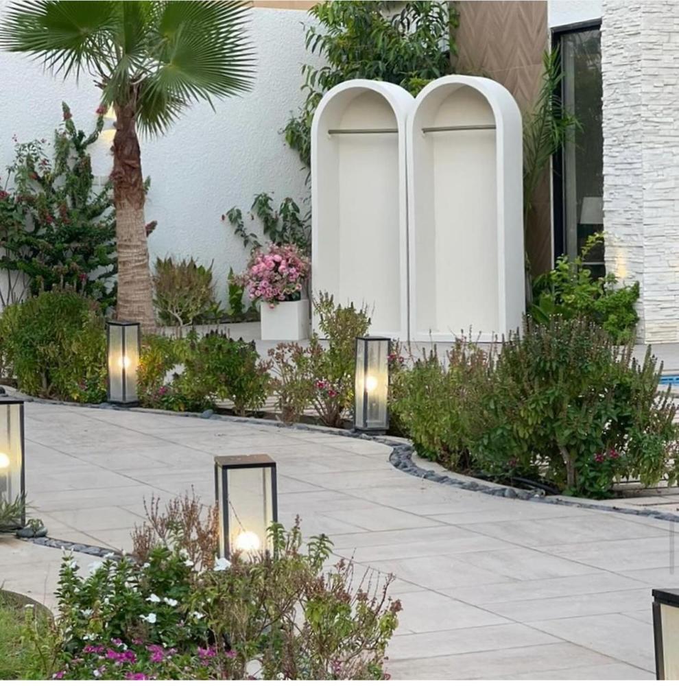 كورنر العبايات 001