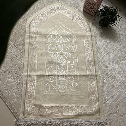 سجادة محراب لون سكري