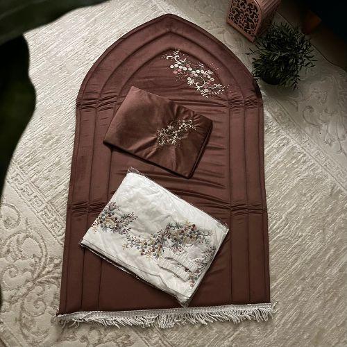 طقم صلاة فاخر بلون نود وابيض