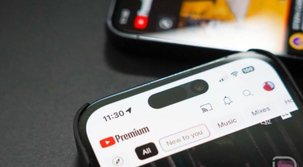 Download-YouTube-Premium-for-iPhone-and-Android