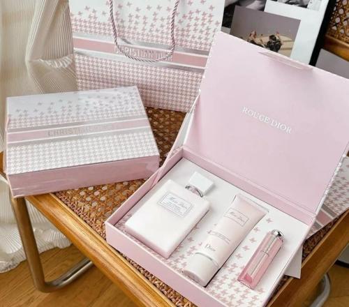 مجمـوعة Miss Dior