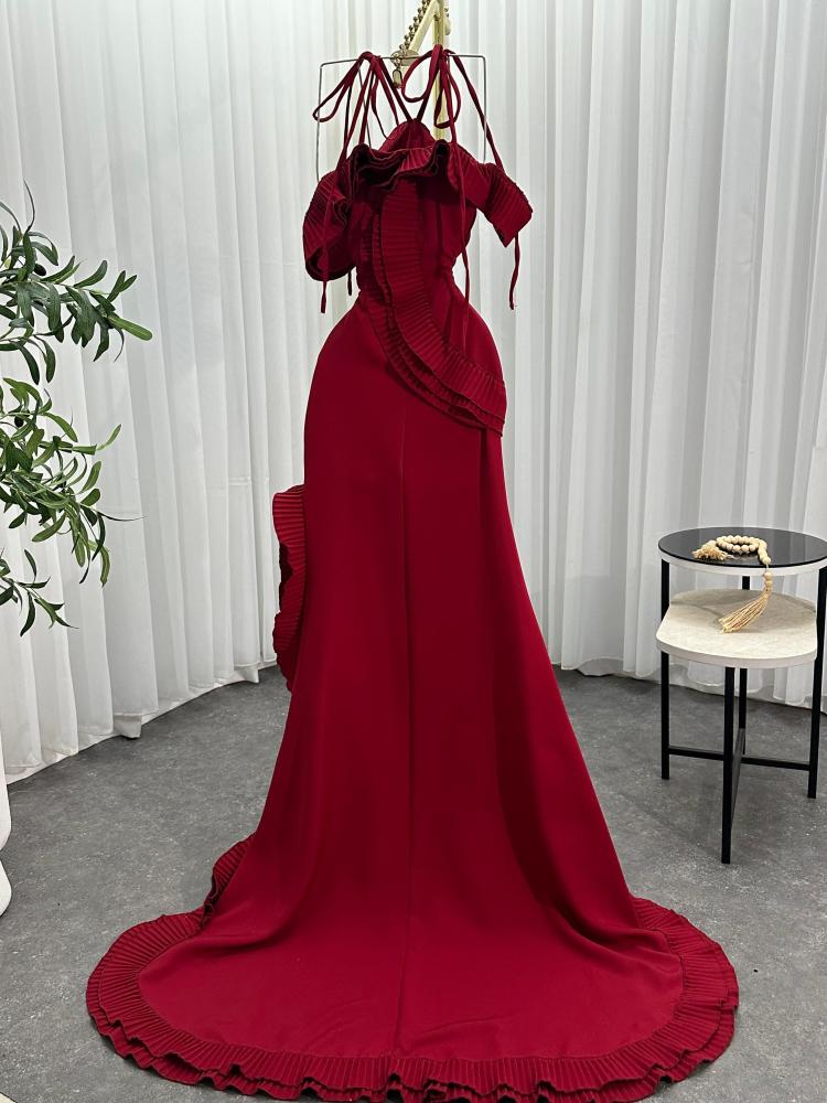 فستان سهرة عنابي