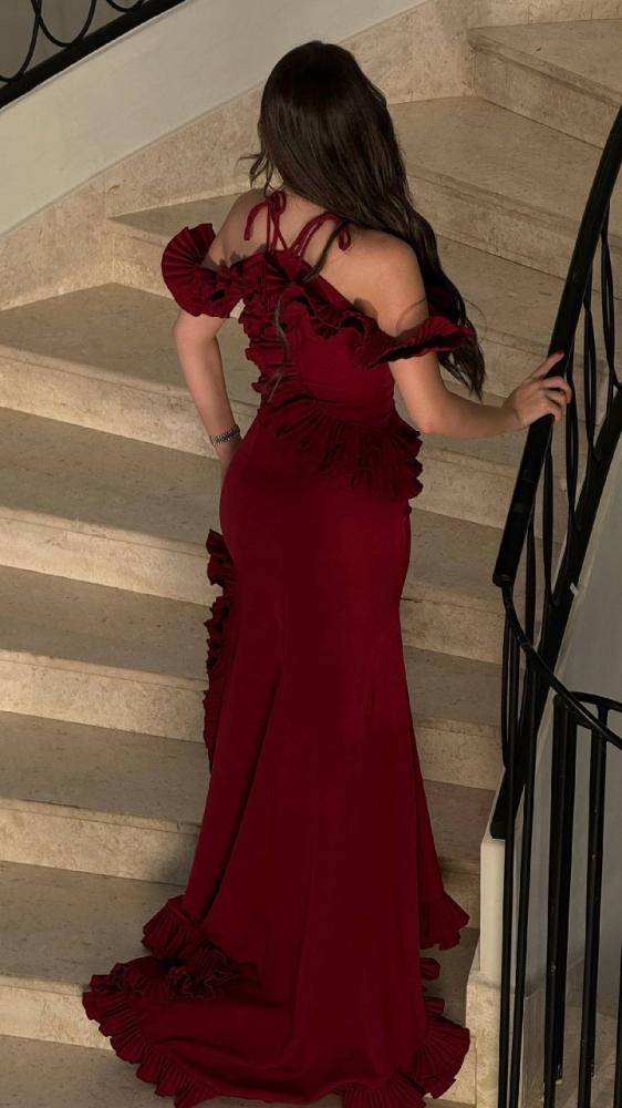 فستان سهرة عنابي