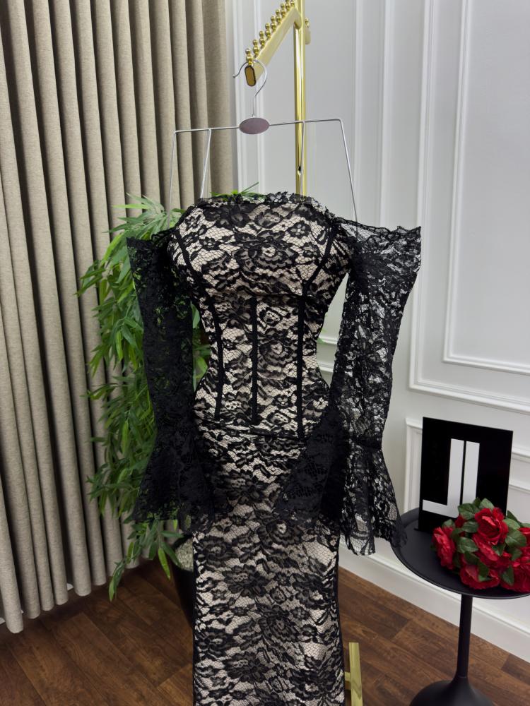 فستان سهرة دانتيل فخم