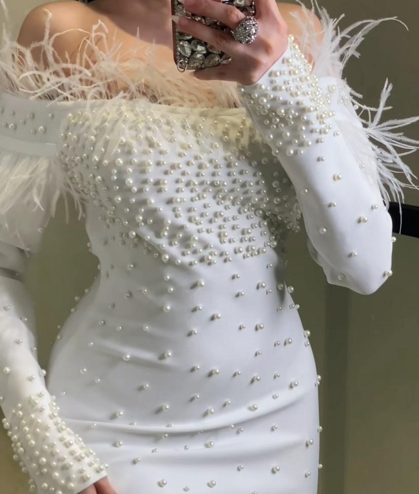 فستان سهرة فخم ب لؤلؤ