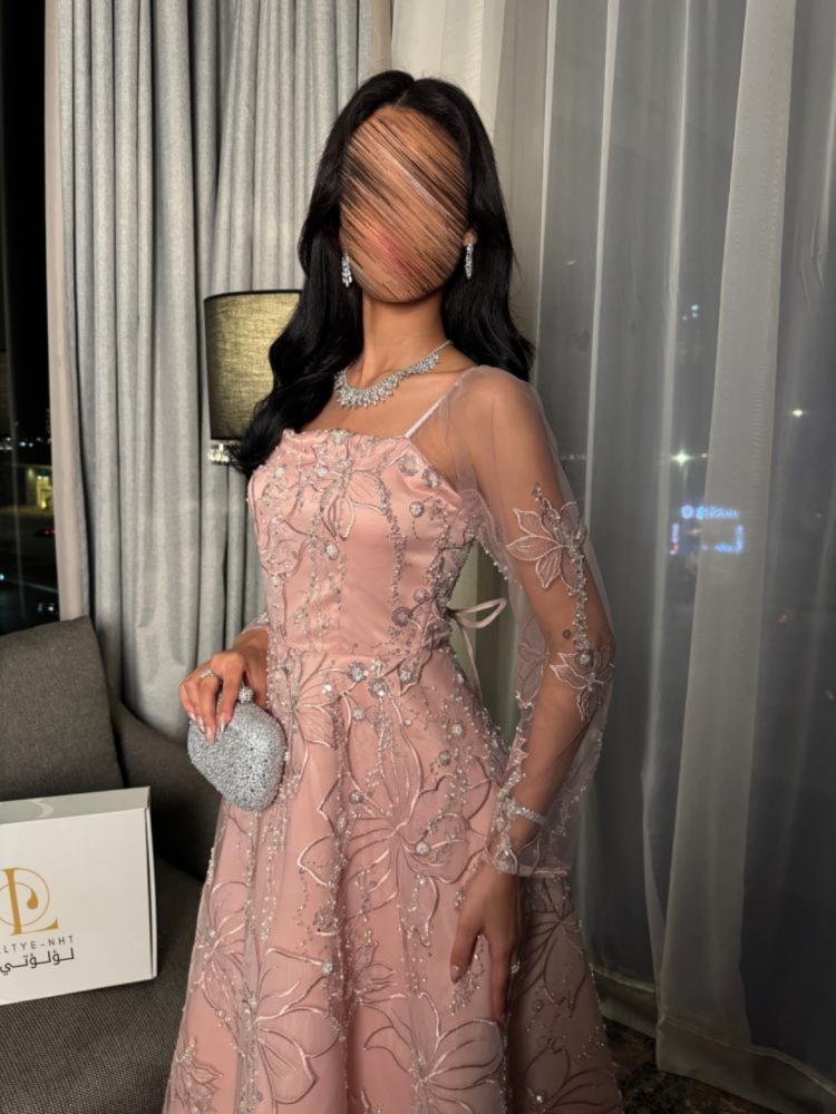 فستان سهرة أنيق