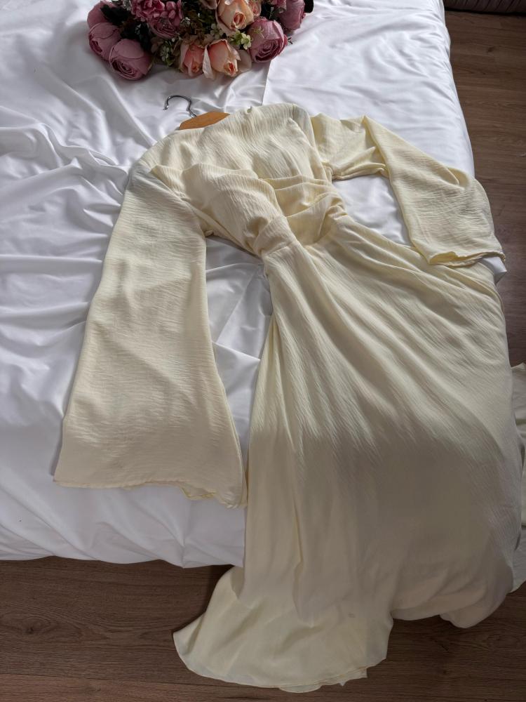 فستان بيج فاتح أنيق