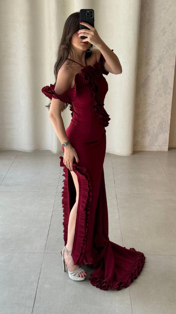 فستان سهرة عنابي