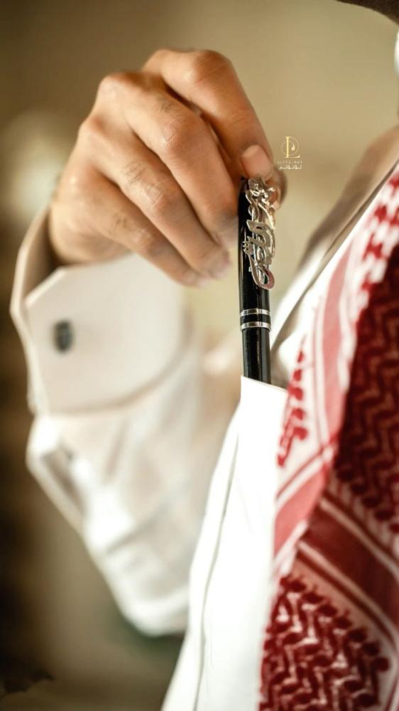 قلم  ذكي وحبر بالاسم حسب الطلب