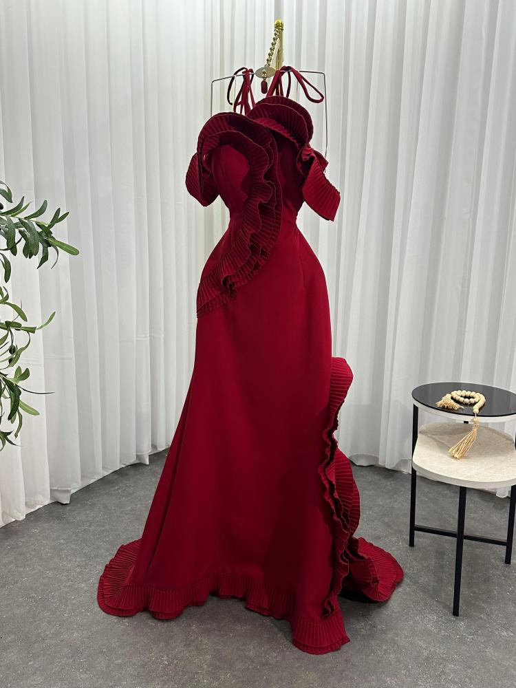 فستان سهرة عنابي