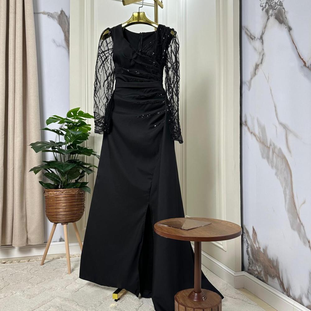 فستان سهره لون اسود والون زيتي راقي مطرز