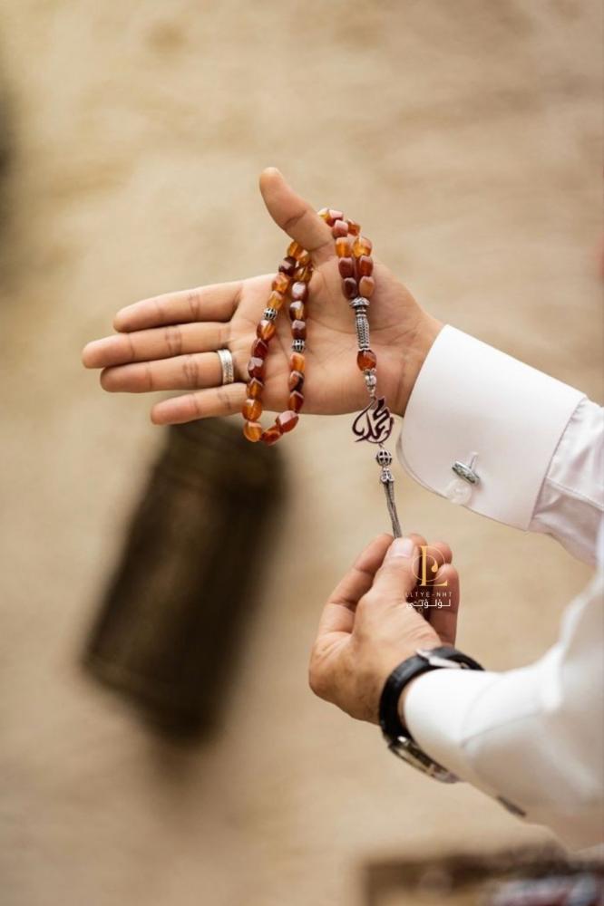 سبحة عقيق اصلي طراز فريد تصميم بالاسم