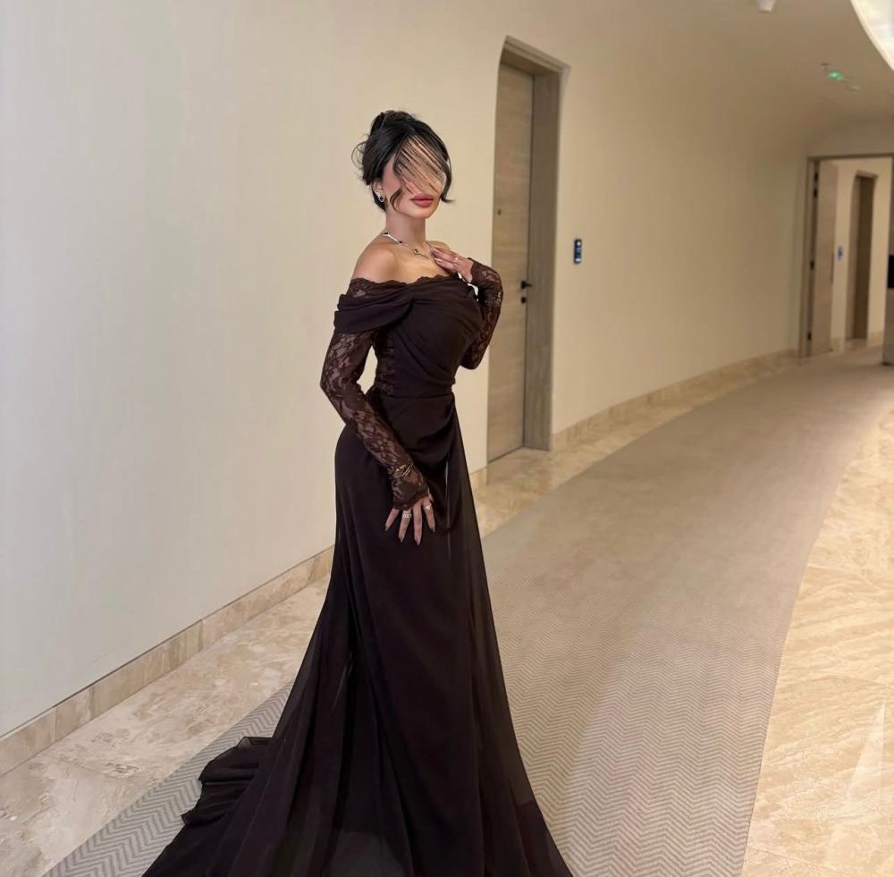 فستان سهرة اوف شولدر بني