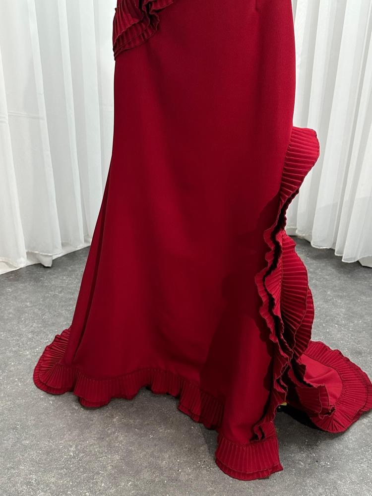 فستان سهرة عنابي