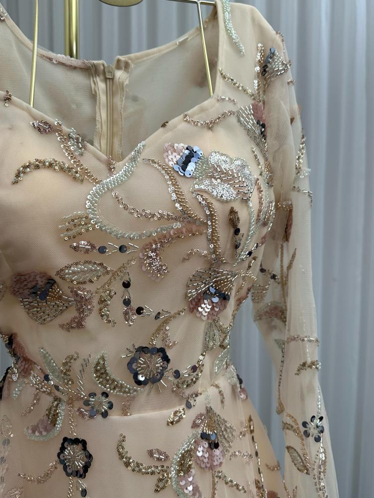 فستان سهرة من متجر لؤلؤتي