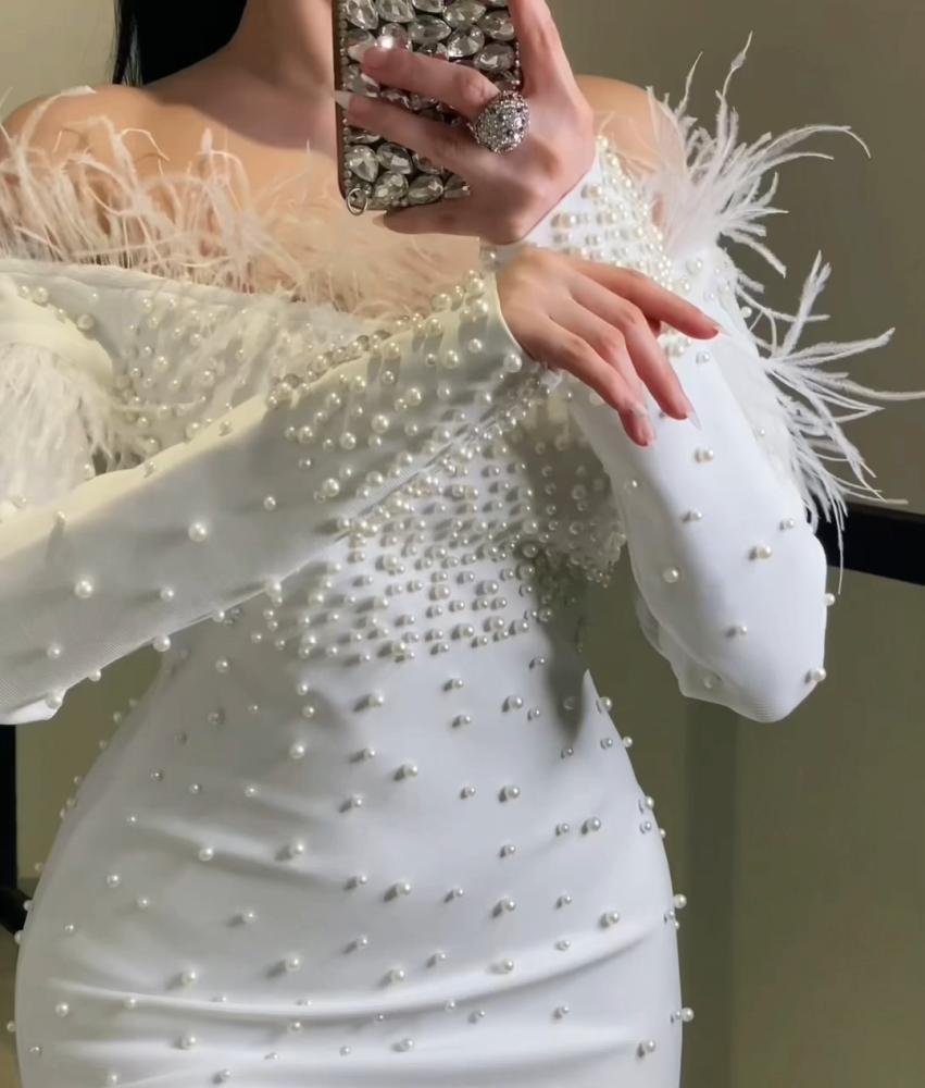 فستان سهرة فخم ب لؤلؤ