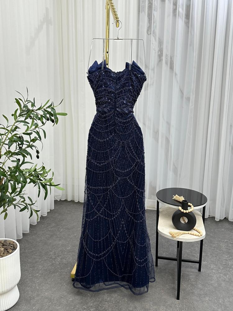 فستان سهرة رهيب