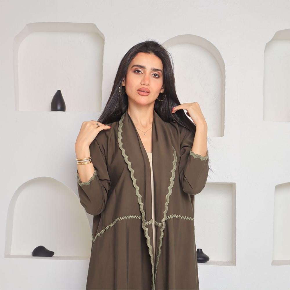 كريب مغسول تطريز يدوي بالخيوط