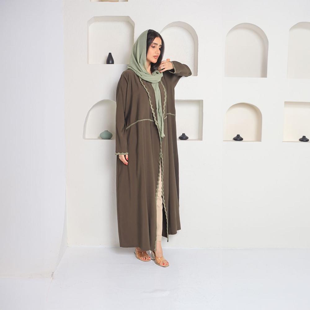 كريب مغسول تطريز يدوي بالخيوط