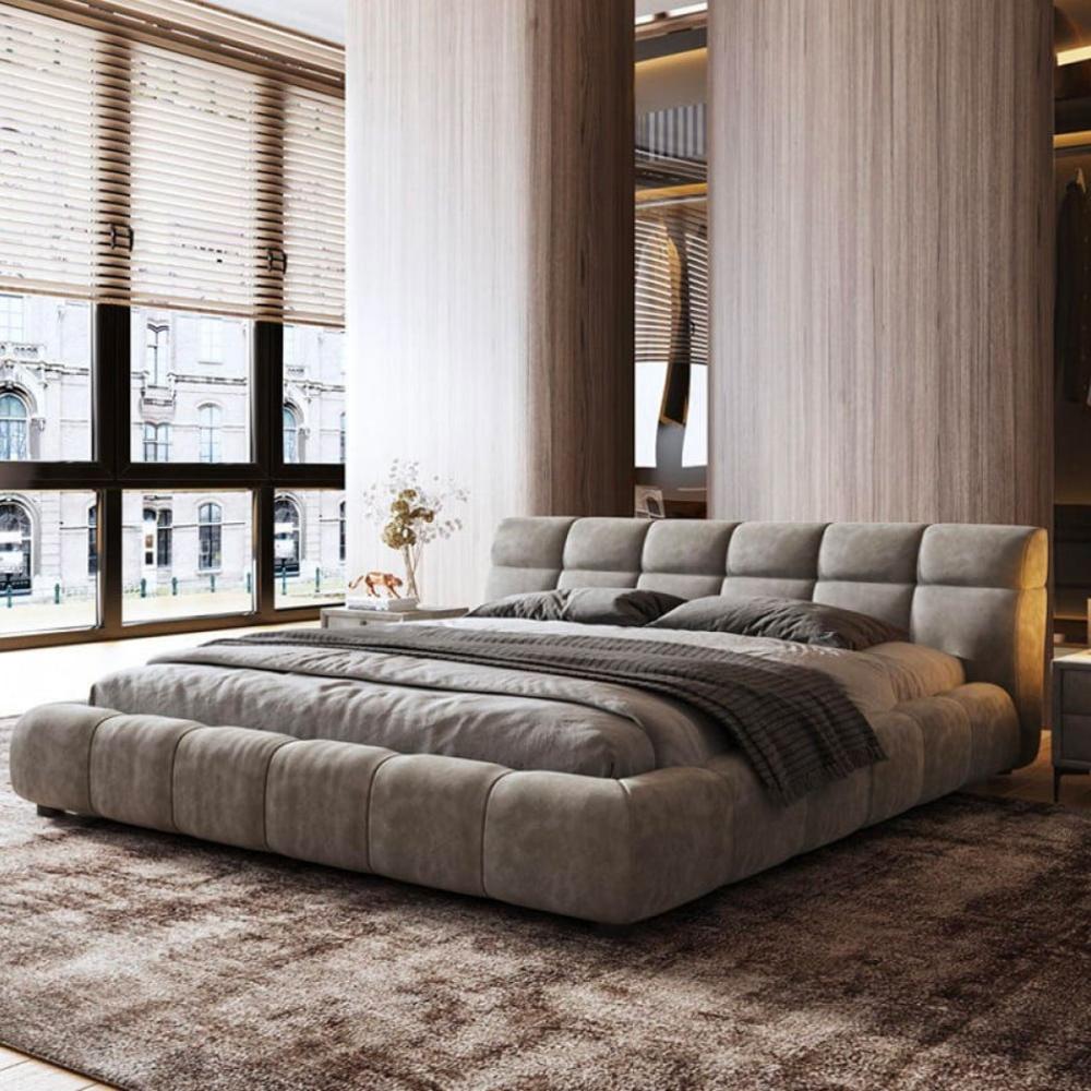 سرير بتصميم مميز