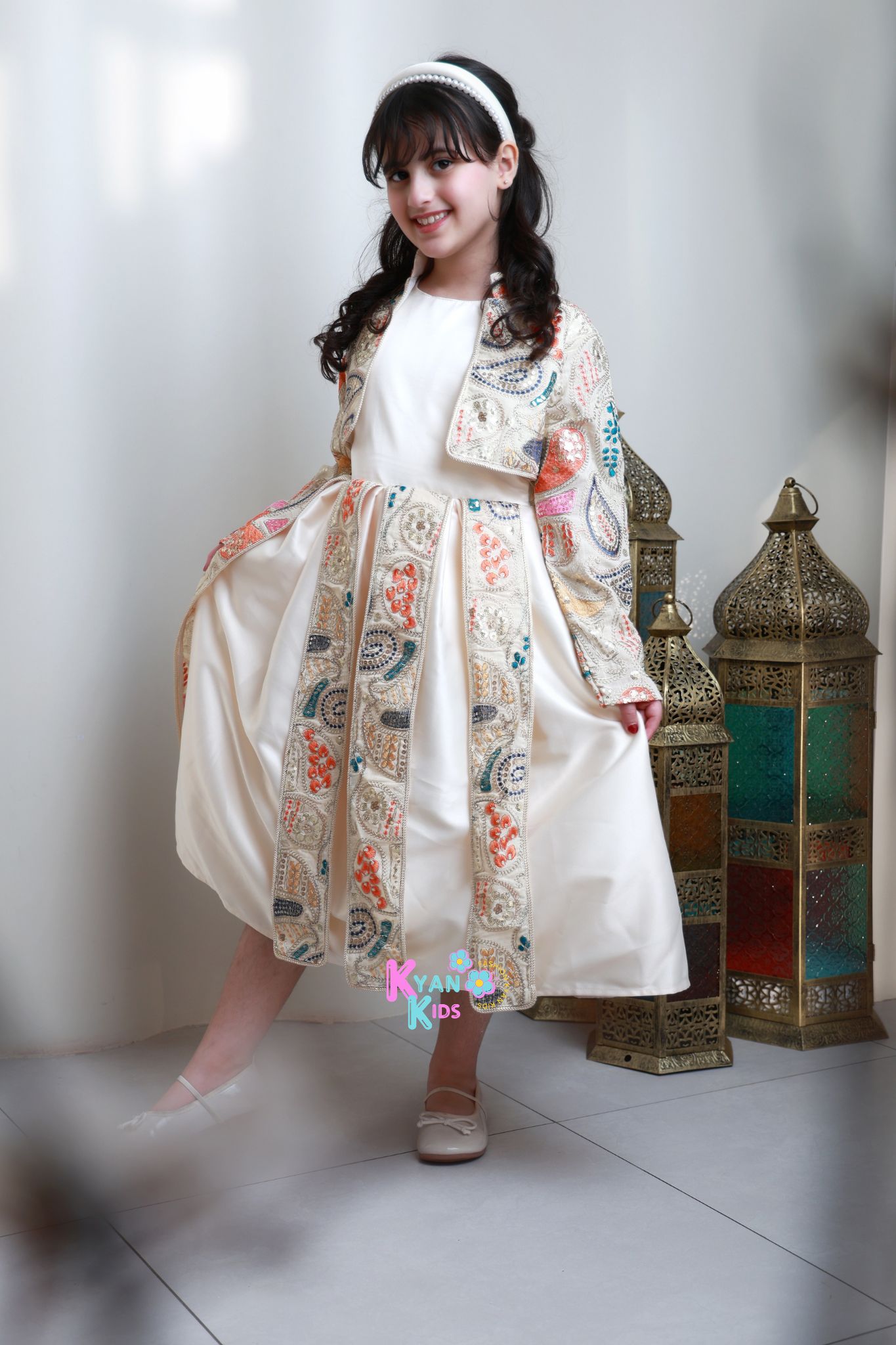 green emerald velvet dress Long Sleeve Embroidered Dress
