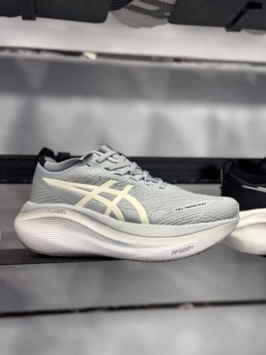 اسكس جل نامبس ASICS Gel-Nimbus 27