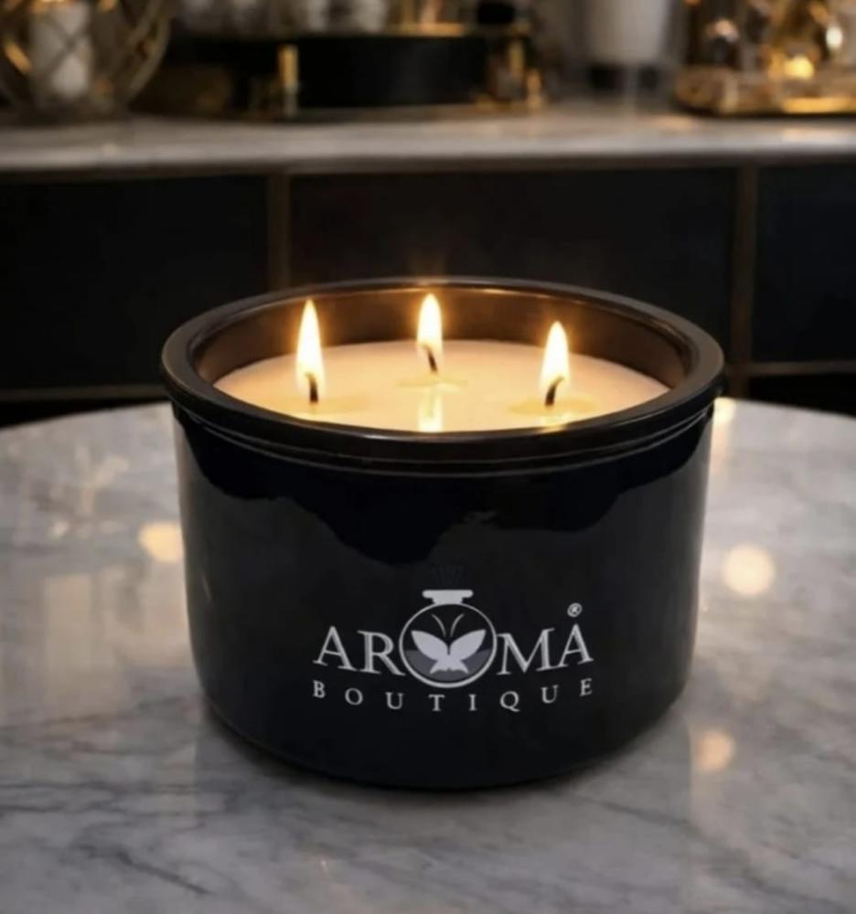 شمعة عطرية بروائح منعشة