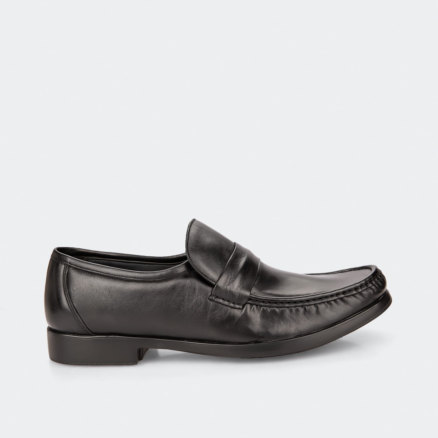 حذاء رسمي اسباني جلد اسود سادة من (ماركو)