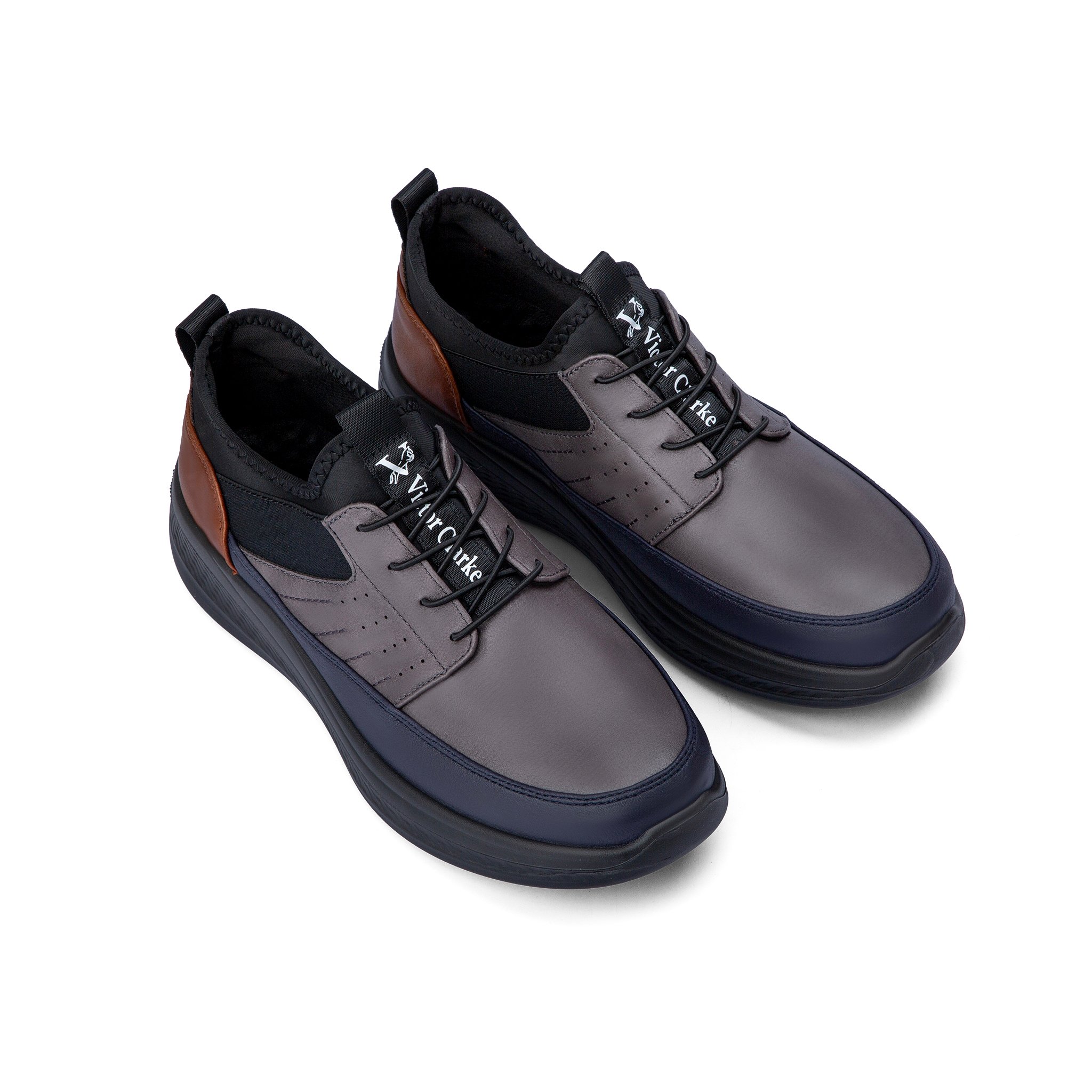 حذاء كاجوال جلد طبي من فيكتور كلارك- الوان جريئة