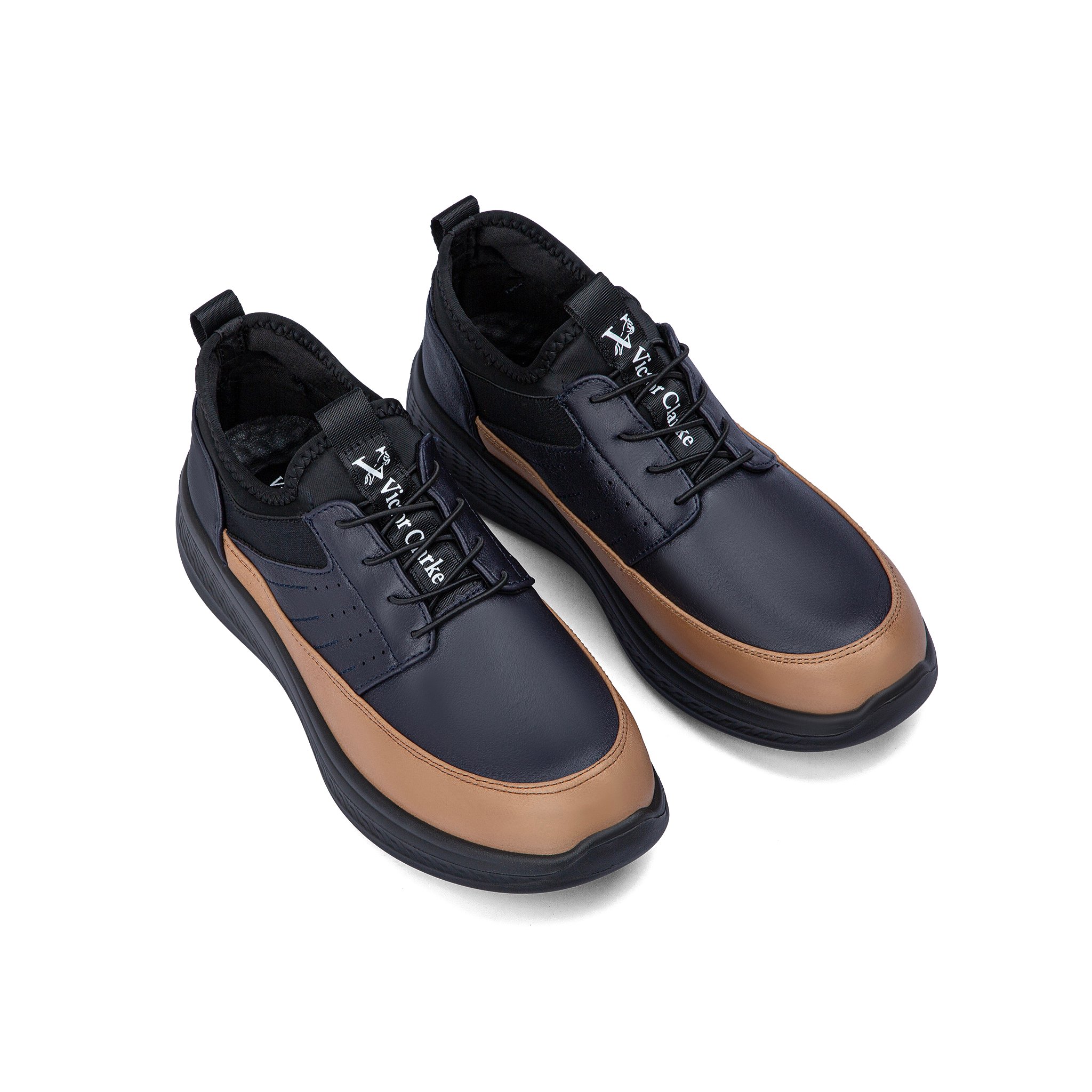 حذاء كاجوال جلد طبي من فيكتور كلارك - اسود وبيج