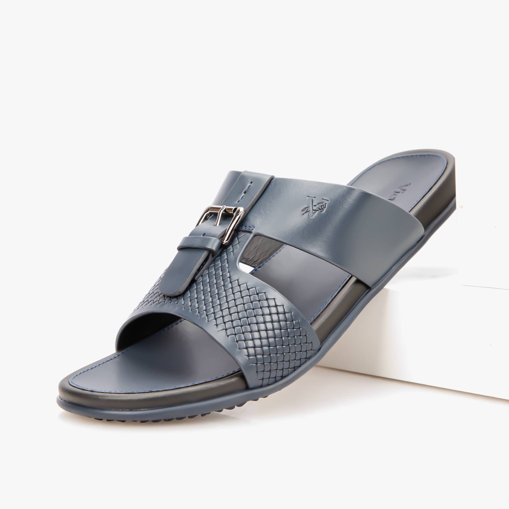 مداس فيكتور كلارك طبي من الجلد الكحلي الطبيعي