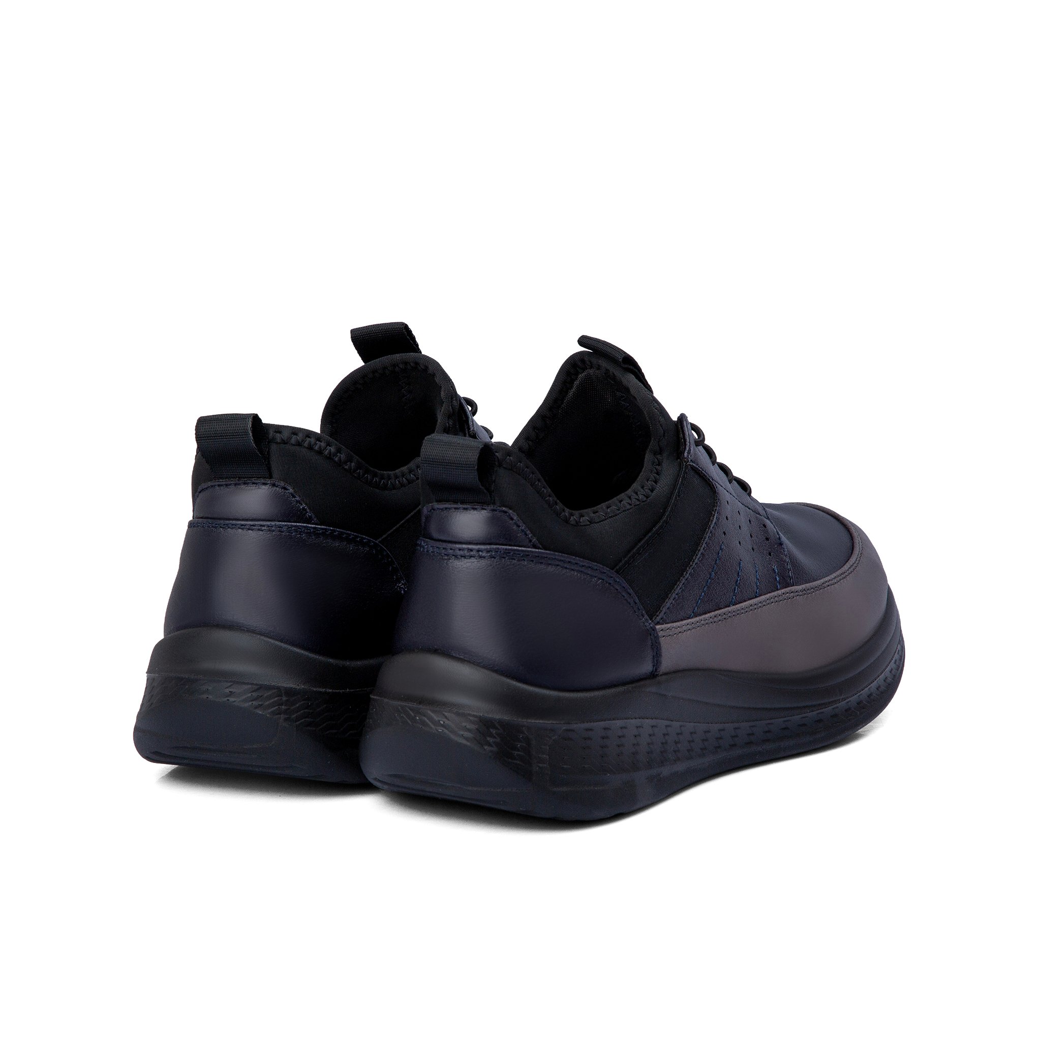 حذاء كاجوال طبي جلد اسود ورمادي طبيعي من فيكتور كلارك