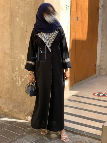 عباية بـ ياقة من التويد #204