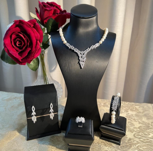 اللؤلؤ الزراعي حول العالم: أنواع مذهلة وقصص تنسجها الطبيعة