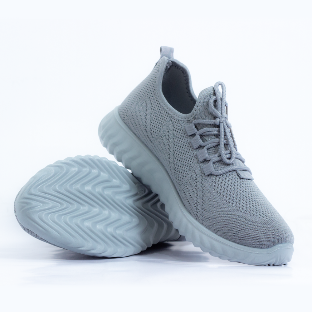 جزمة كحلي جزمة اسود جزمة رصاصي احذية عصرية حذاء قماش جزمة عصرية جزمة