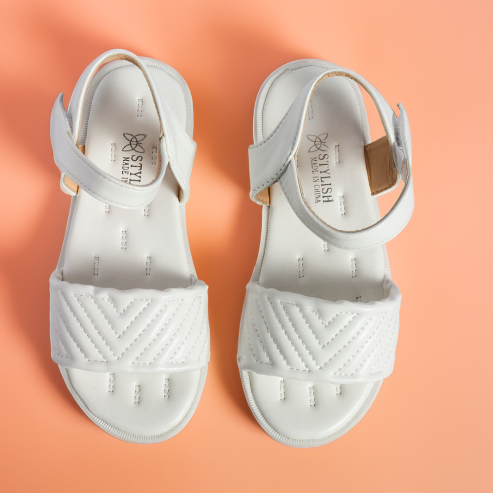 صندل بناتي سهل التنظيف