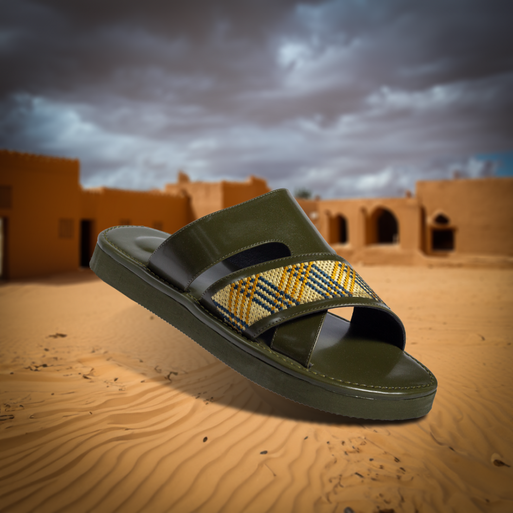 حذاء شرقي عالى لون زيتي