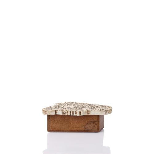 صندوق بخور شكل خريطة ابيض