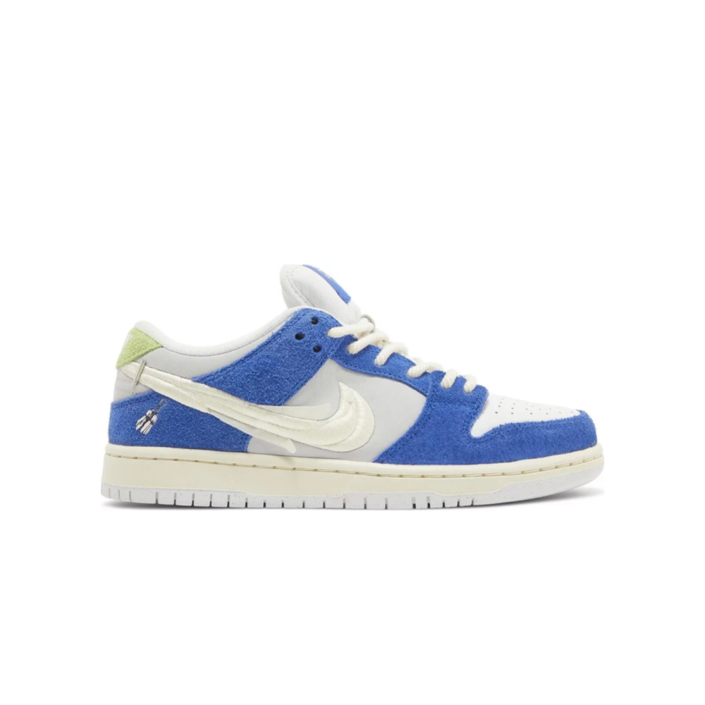 Fly Streetwear x Nike Dunk SB Low "Gardenia"  ，size 36-46 ，Aed 230