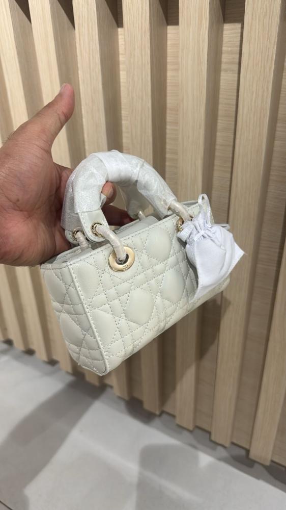 شنطه ‎ليدي ديور ماستر فوري جده DT13