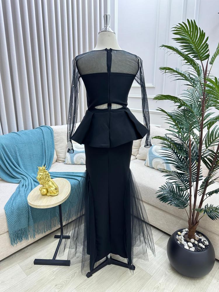 فستان اسود اكمام طويله الخامه لكرا RF518