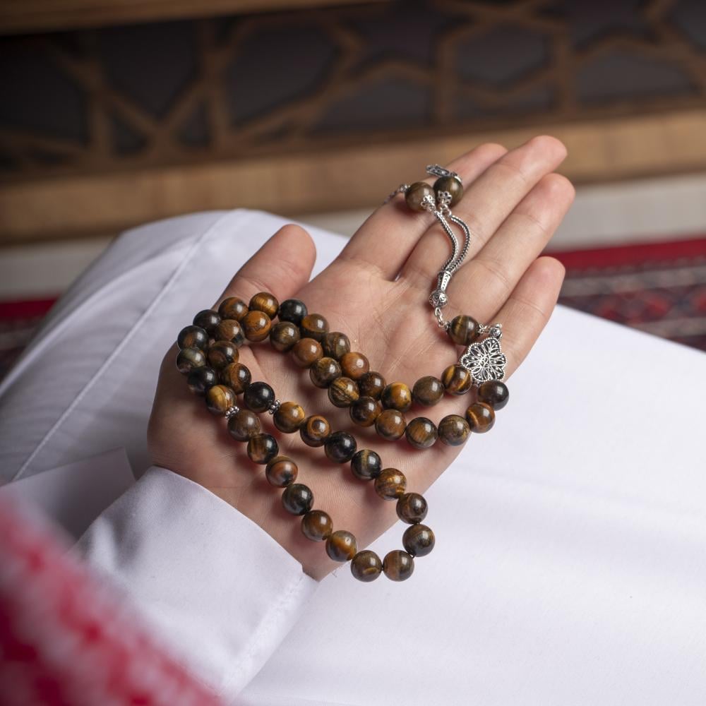 سبحة حجر عين النمر مع شكة فضة