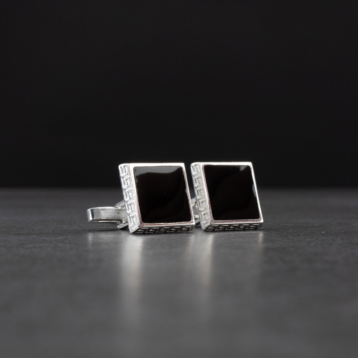 كبك رجالي فضة مع حجر أونيكس أسود